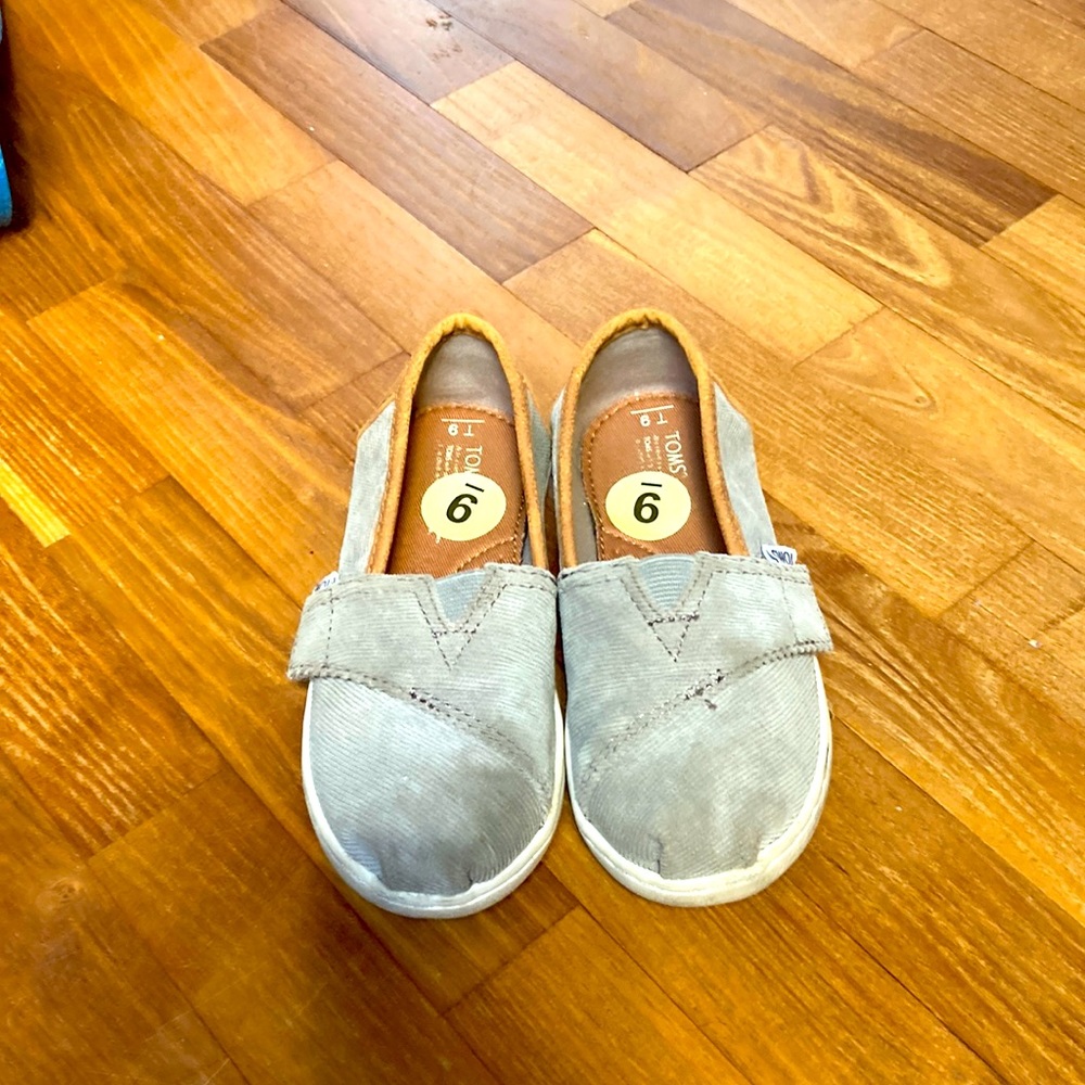 Corduroy toddler TOMS
